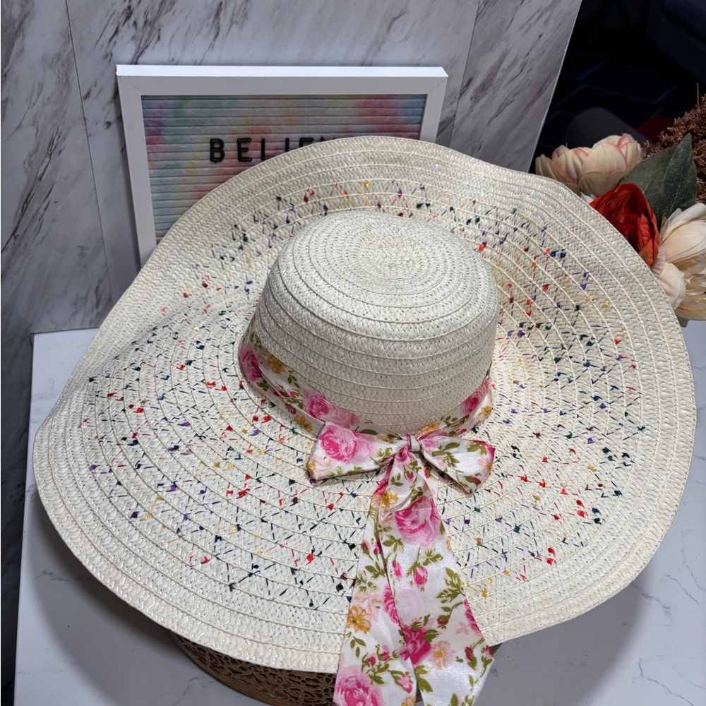 SOLD ‼️Floral Ribbon Sun Hat